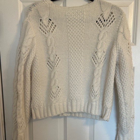 Elegant White Cable Knit Sweater - Picture 3 of 4